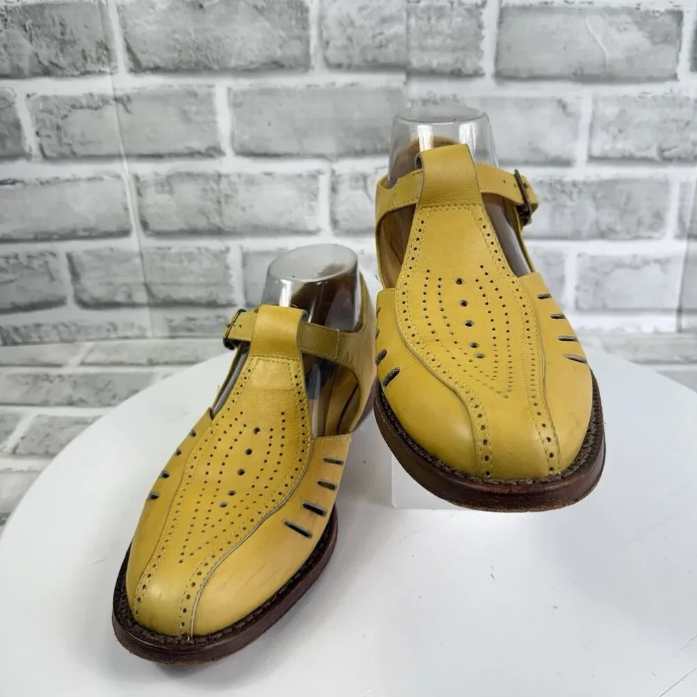 Basco Made in Italy Women's 40- 9/9.5 US Yellow Leather T Strap Fisherman Loafer